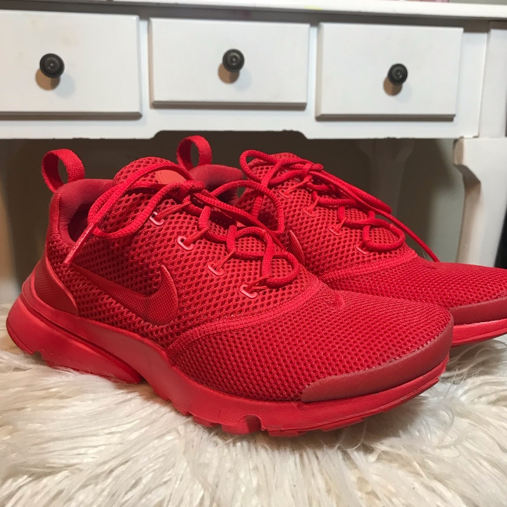 red Nike prestos